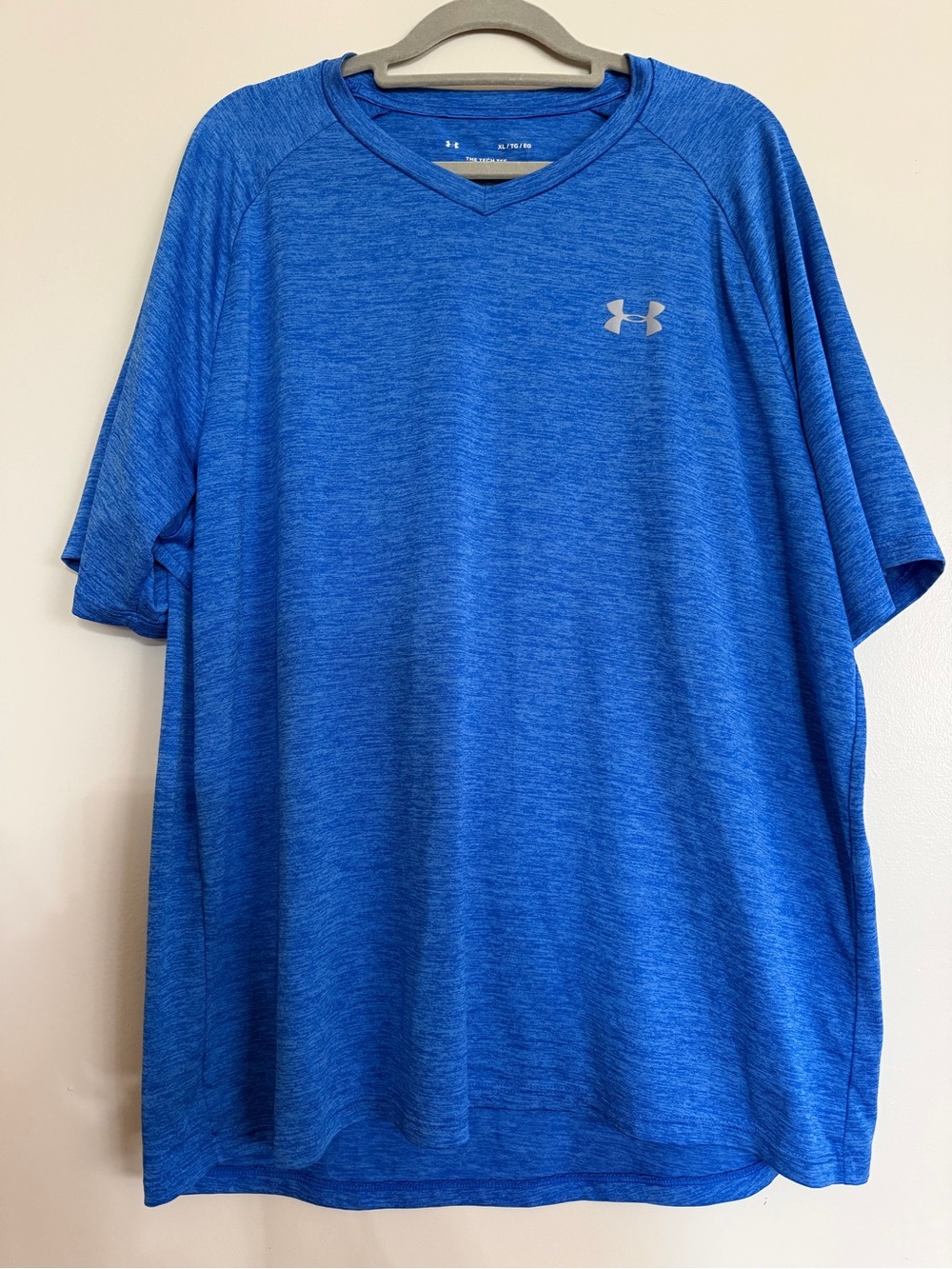 Under Armour Men’s Heather Royal Blue V-Neck Performance Polo